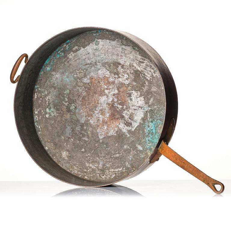 A copper casserole for the Stockholm Exhibition 1930, possibly made by Verkstads AB Kjäll & Co.