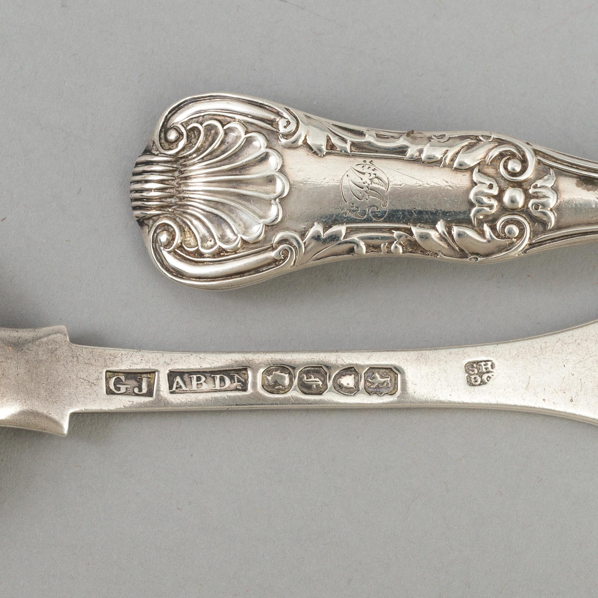 A lot of six english silver table spoons, four made by William Chinnery, London, in 1872. Weight ca 318 grams.