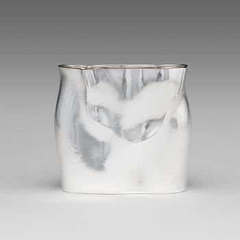 164. Olle Ohlsson, a sterling silver vase, Stockholm 1982.