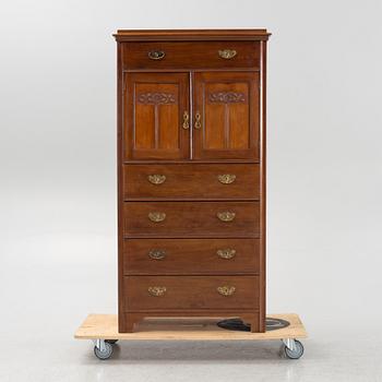 Byrå, jugend, 1900-talets början.