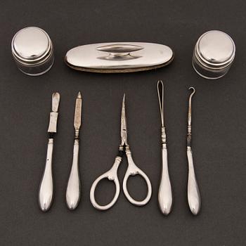 TOILETTSET, silver, 8 delar, Svenska stämplar.