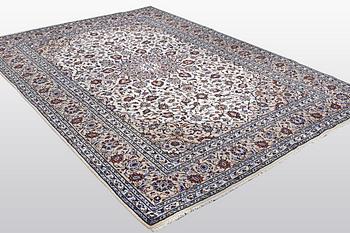 Matta, Keshan, ca 355 x 252 cm.