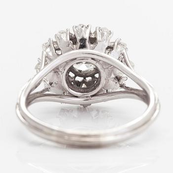 A platinum ring, with brilliant- and marquise cut diamonds totalling approximately 1.74 ct.