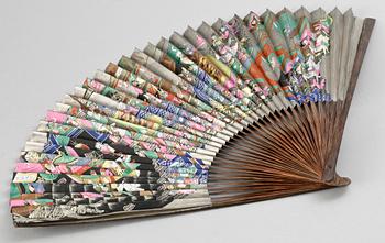 SOLFJÄDER, Kina, 1900-tal.