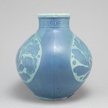 JOSEF EKBERG,a stoneware vase, sgarfitto, Gustafsberg 1919.