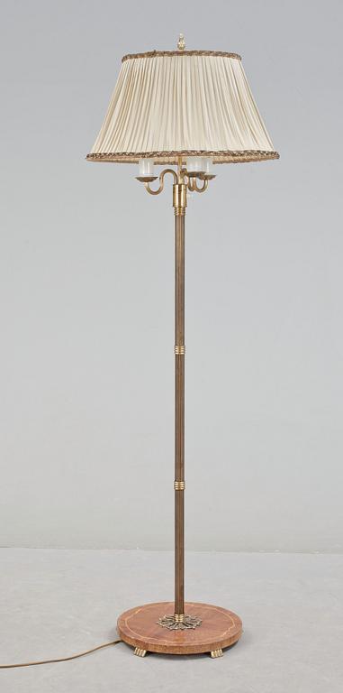 GOLVLAMPA, 1900-talets mitt.
