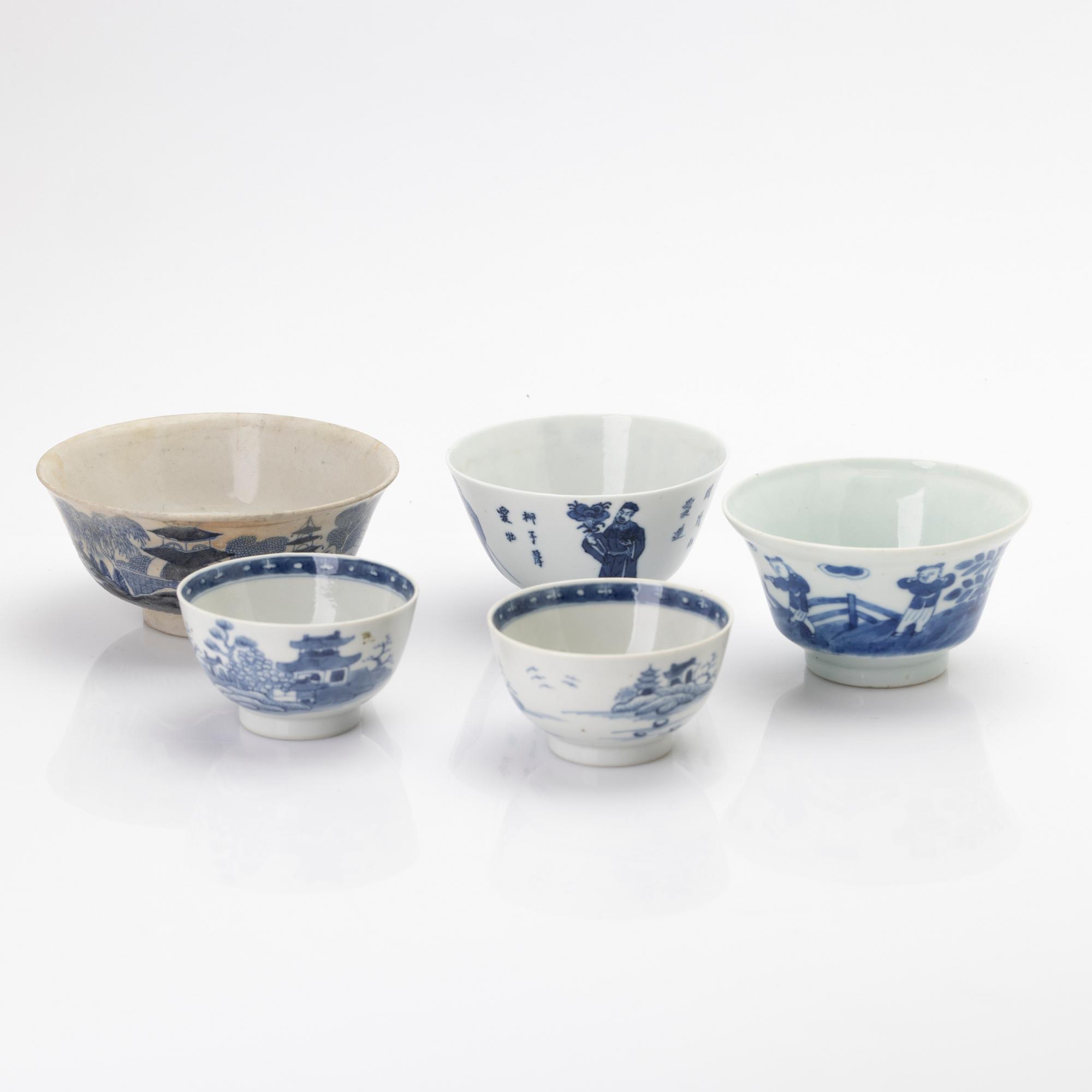 Bowls, 5 pcs, porcelain, China, Qing dynasty, 19th/20th century.