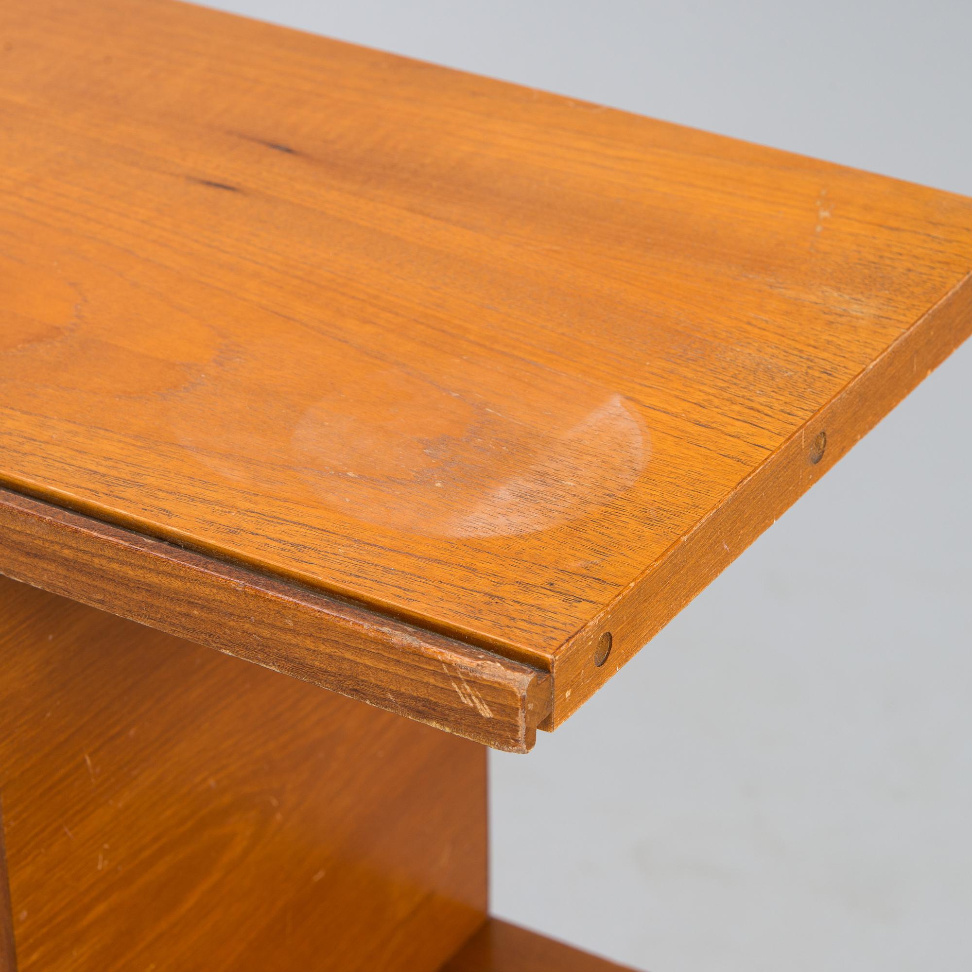 Ilmari Tapiovaara, kirjahylly, "Pala" valmistaja Asko 1900-luvun puoliväli.