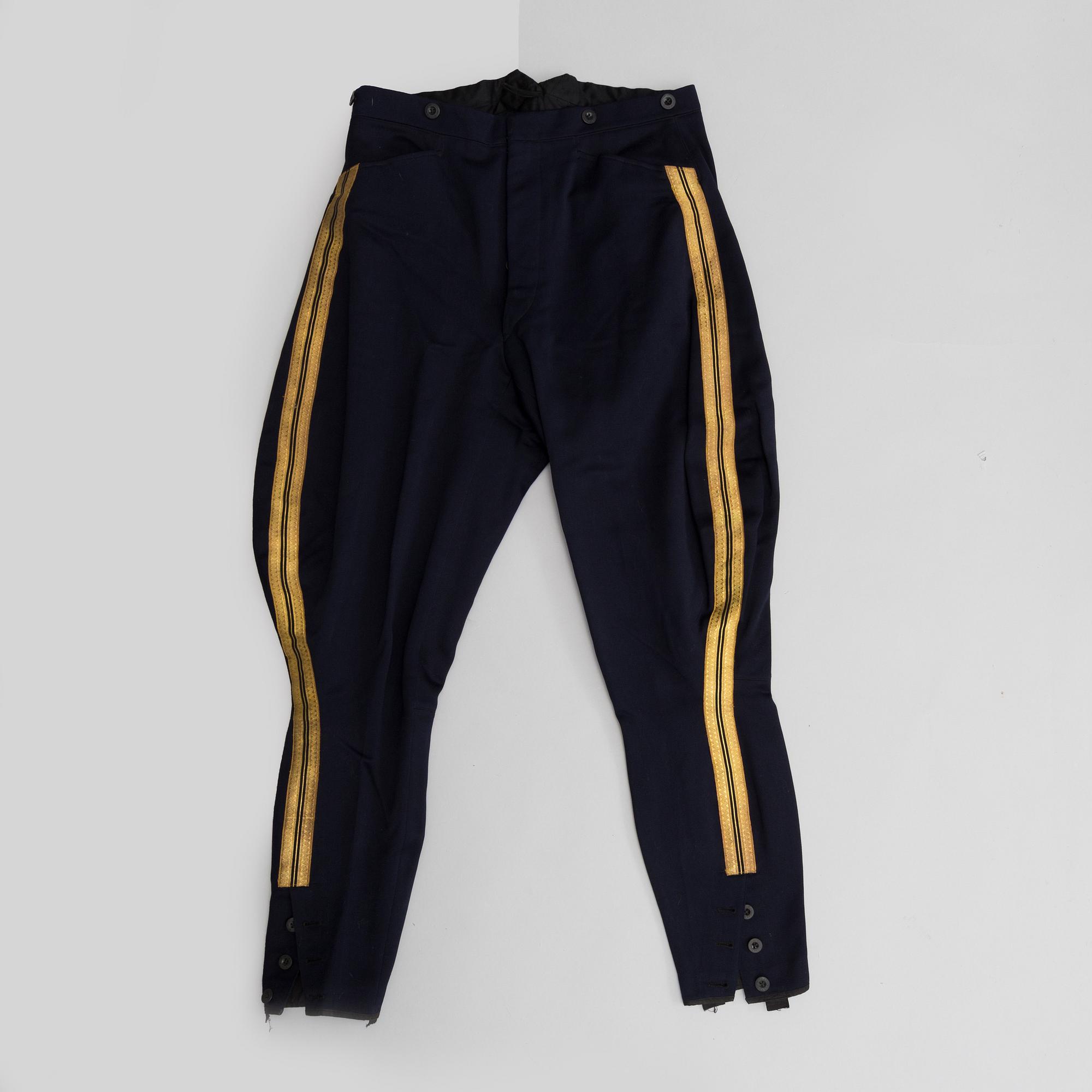 A Swedish uniform for an Artillery officer 1873 pattern.