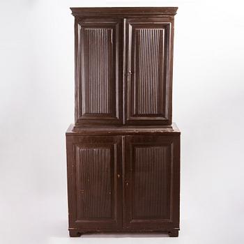 A GUSTAVIAN CUPBOARD, early 19th century.
