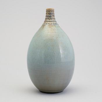 STIG LINDBERG, a stoneware vase, Gustavsberg 1954.