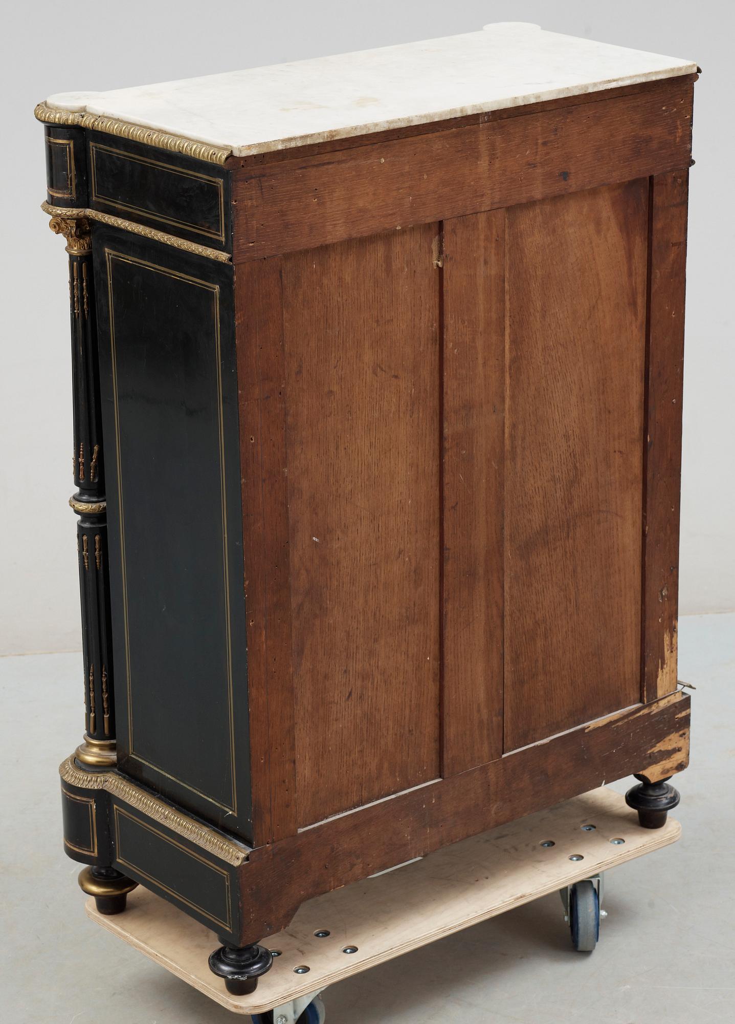 SKÅP, Louis XVI-stil, 1800-talets senare hälft.
