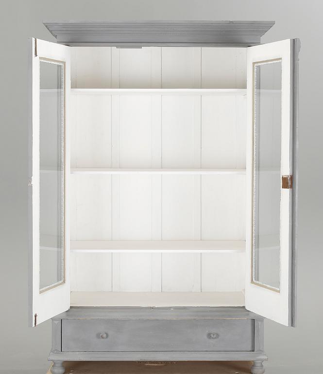 VITRINSKÅP, 1900-talets början.