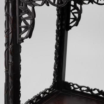 A shelf, China, 20th century.