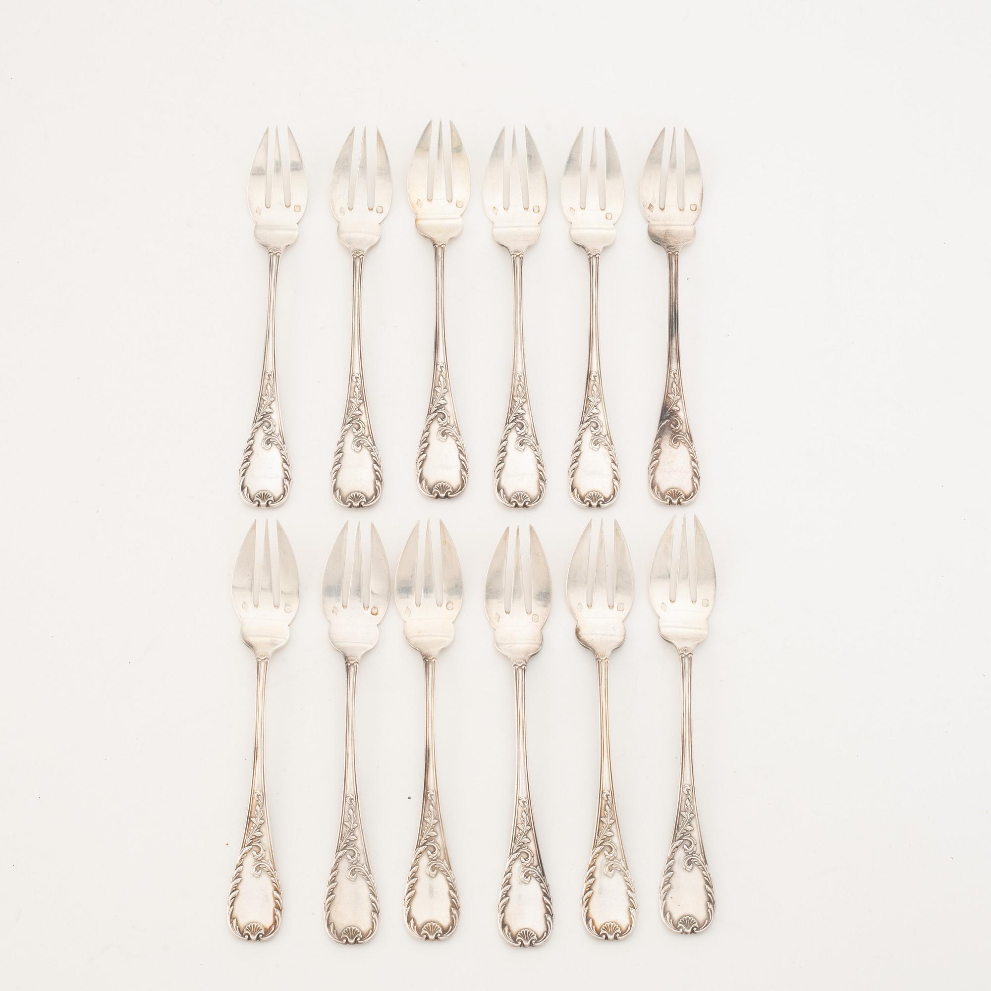 Twelve French Silver Oyster Forks, mark of George Fouquet-Lapar, Paris, (1897-1925).