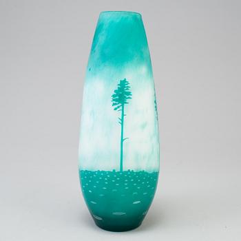 A Sissi Westerberg overlay glass vase, Reijmyre 2017.