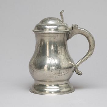 Eight pewter pieces, 18th/19th ct.