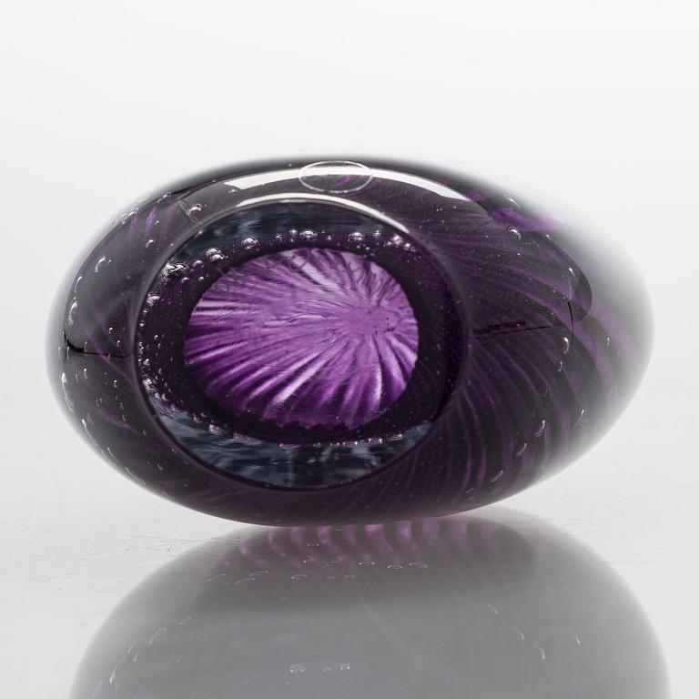 Joonas Laakso, a glass sculpture signed J. Laakso OXIIII.