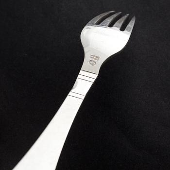 ten silver cutlery.