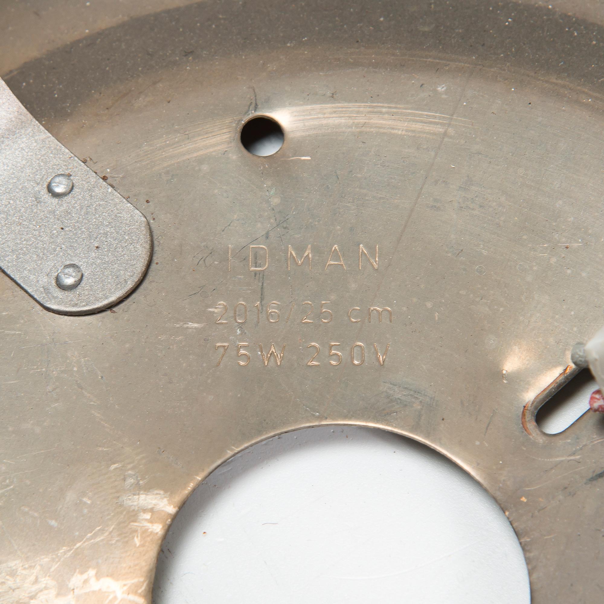 Paavo Tynell, a 1950's '1622' ceiling light for Taito.