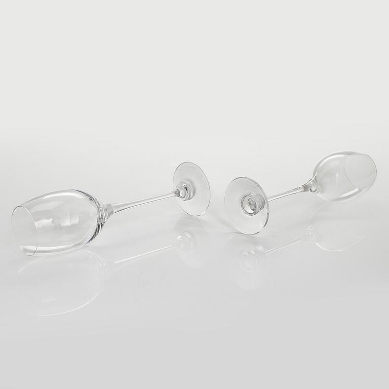 Heikki Orvola, a 41-piece 'Aurora' glassware set, partially signed, late 20th century, Nuutajärvi Notsjö. Designed 1972.