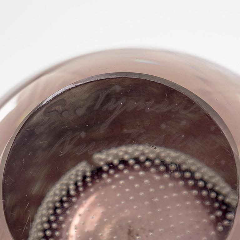 Gunnel Nyman, A glass vase model 'GN 26'. signed G. Nyman Nuutajärvi Notsjö -51.