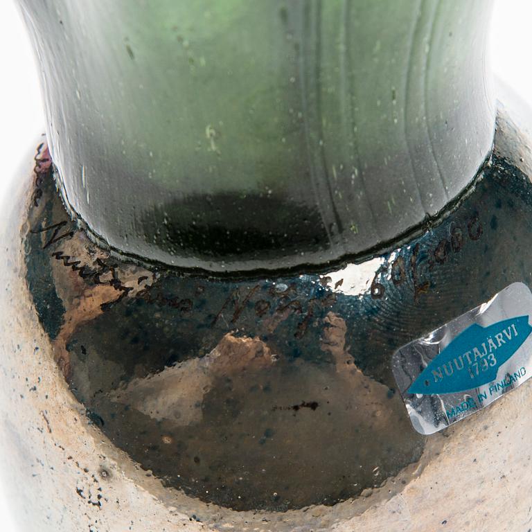 FIGURIN, glas, signerad Oiva Toikka Nuutajärvi Notsjö, numrerad 60/1000.