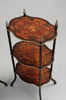 ETAGERÈR, ett par, 1800-tal.