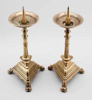 LJUSSTAKAR, brons, 1600-/1700-tal.
