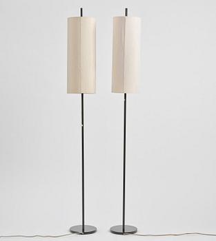 Arne Jacobsen, golvlampor, ett par, "AJ Royal", Louis Poulsen, Danmark, 1960-tal.