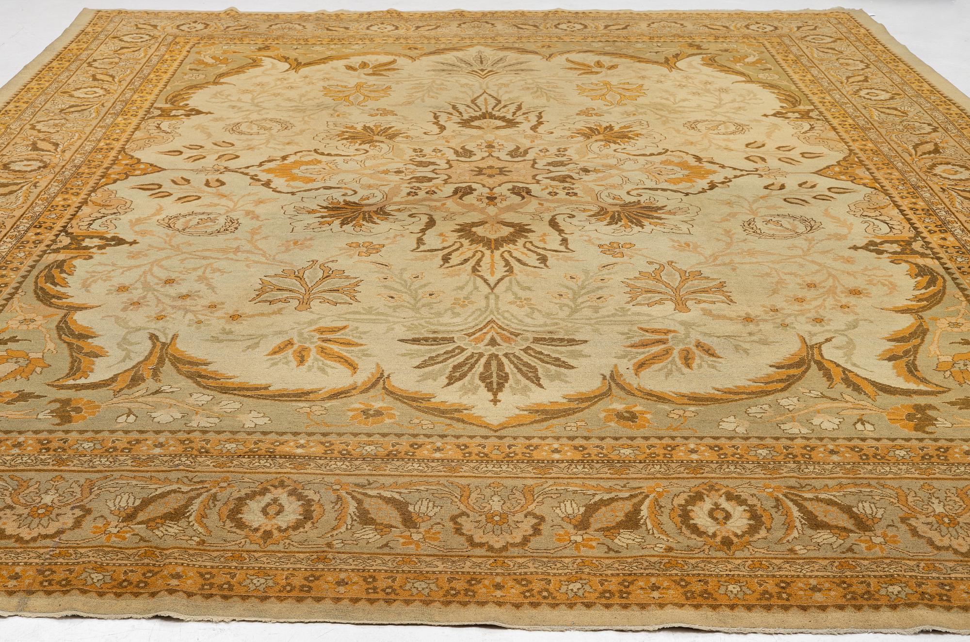 An Amritsar Carpet, North India, c 460 x 365 cm.