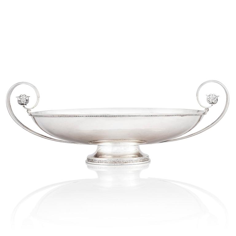 Atelier Borgila, an oval sterling silver footed bowl, Stockholm 1931.