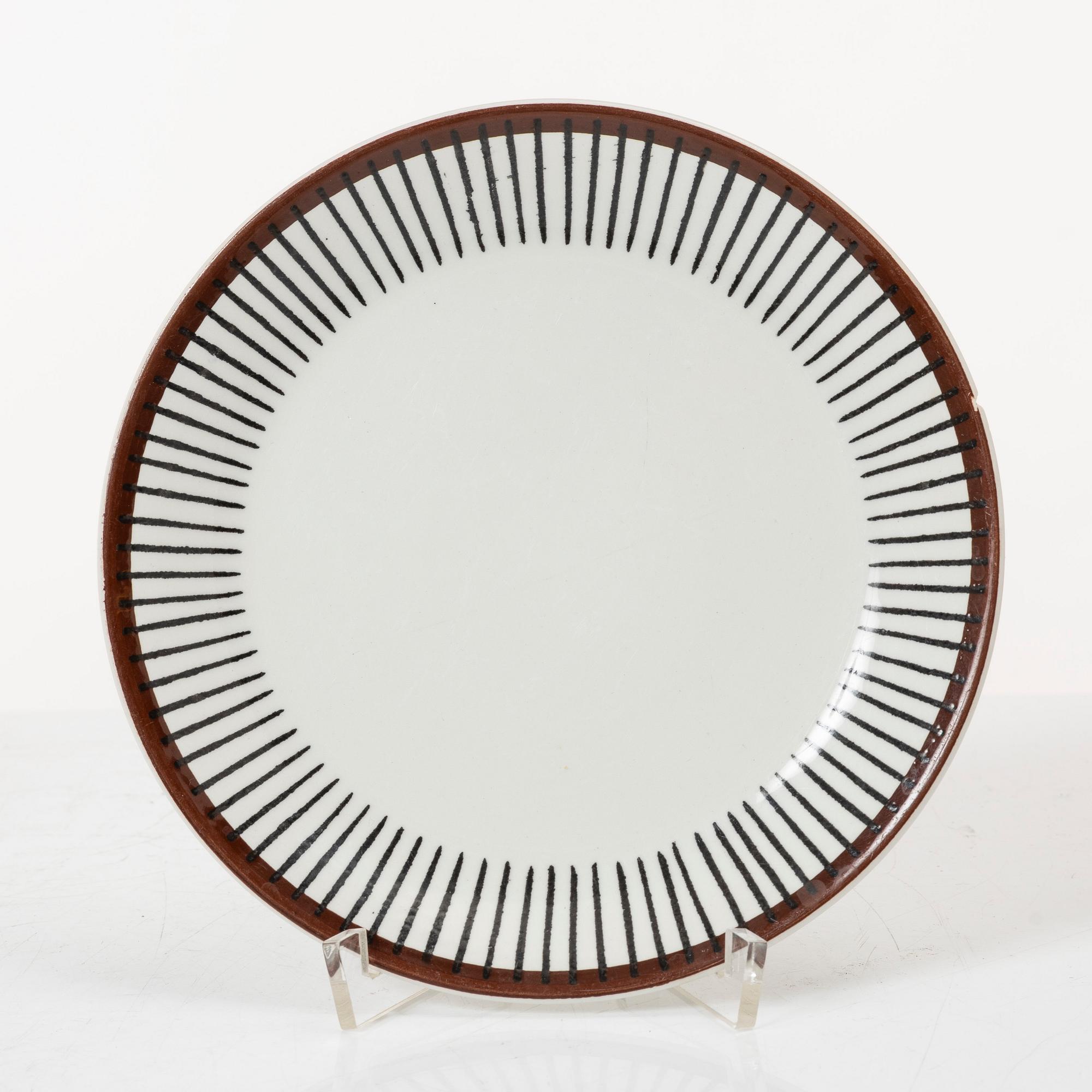 Stig Lindberg, 18 'Spisa Ribb' service pieces, Gustavsberg.