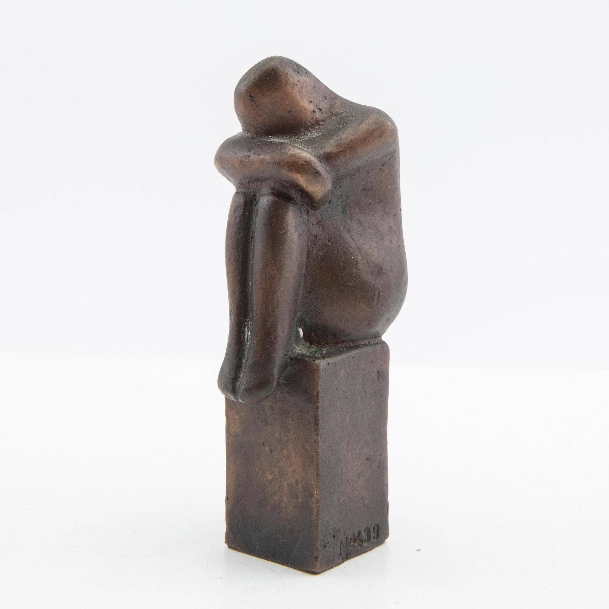 Lisa Larson, sculpture, bronze, "The Thinker".