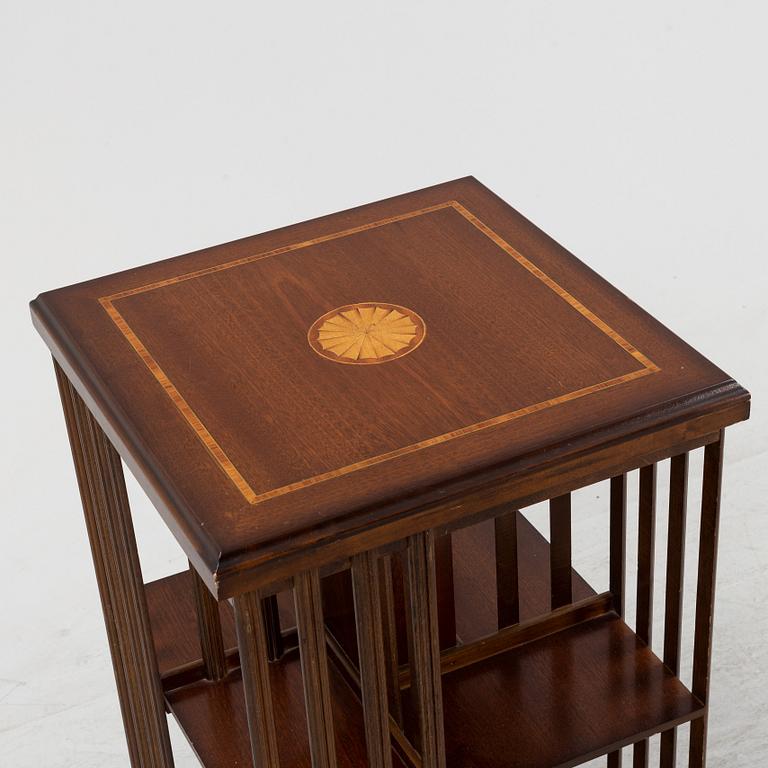 A revolving book case, end of the 20th Century.