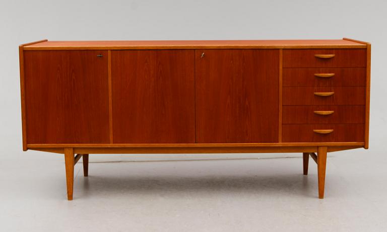 SIDEBOARD, 1900-talets andra hälft.