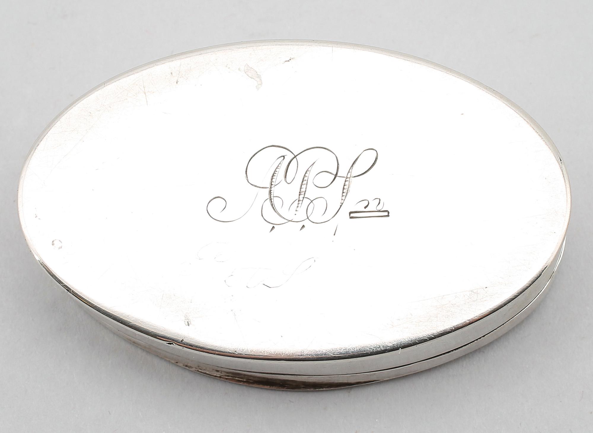 SNUSDOSA, silver, sannolikt Jonas Wahlberg, Ystad 1834-1839. Vikt ca 89 gram.