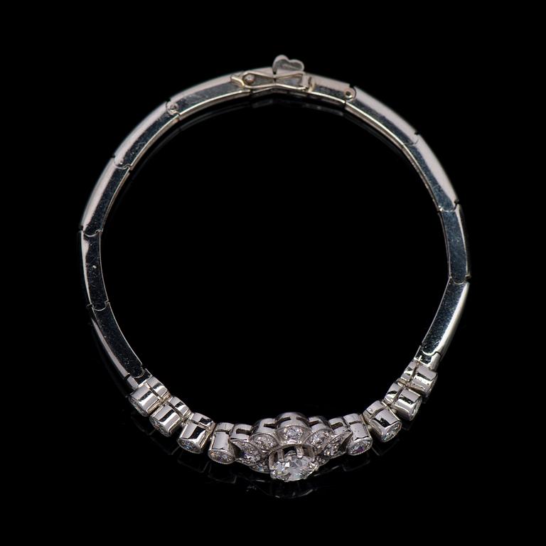ARMBAND, briljantslipade diamanter, 18K vitguld. Hallbergs Guldsmeds Ab, Stockholm 1961.