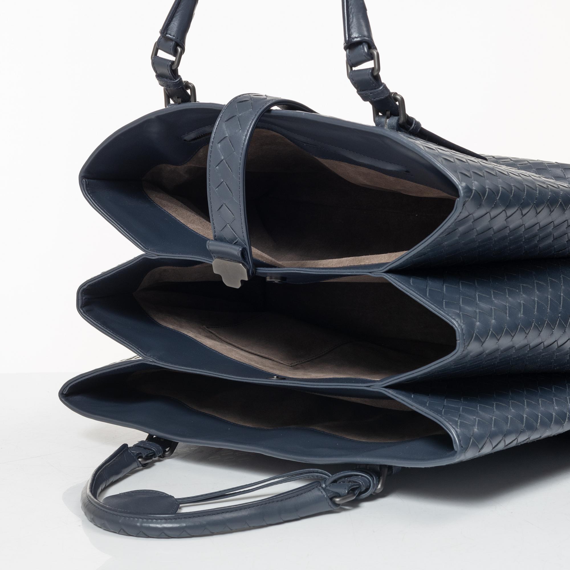 Bottega Veneta, bag, "Roma Medium".