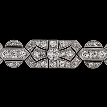 An old- and brilliant cut diamond bracelet, tot. app. 8 cts, Art Deco, 1930's.