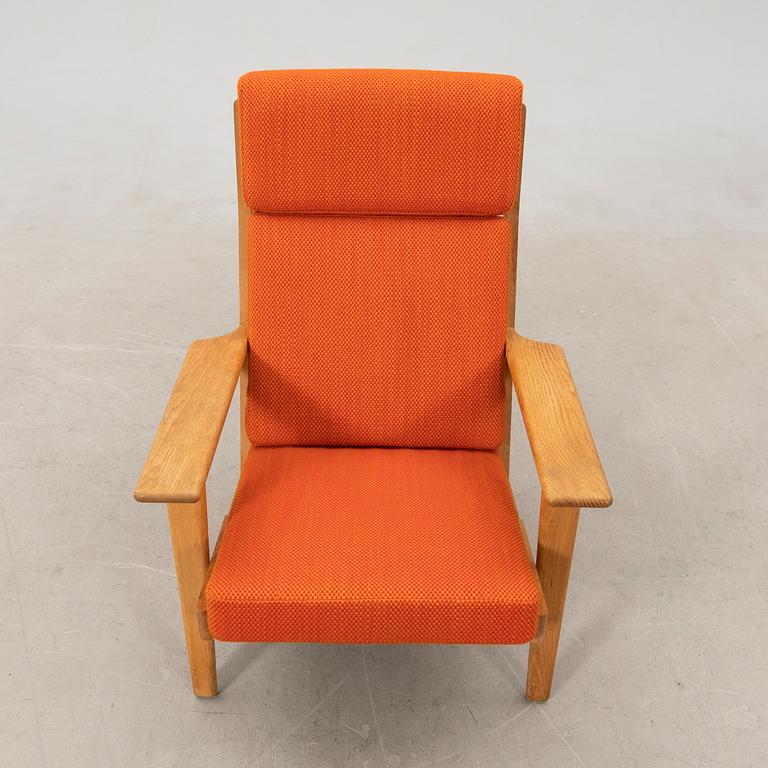 Hans J Wegner, armchair GE-290, Getama, Gedsted, Denmark.