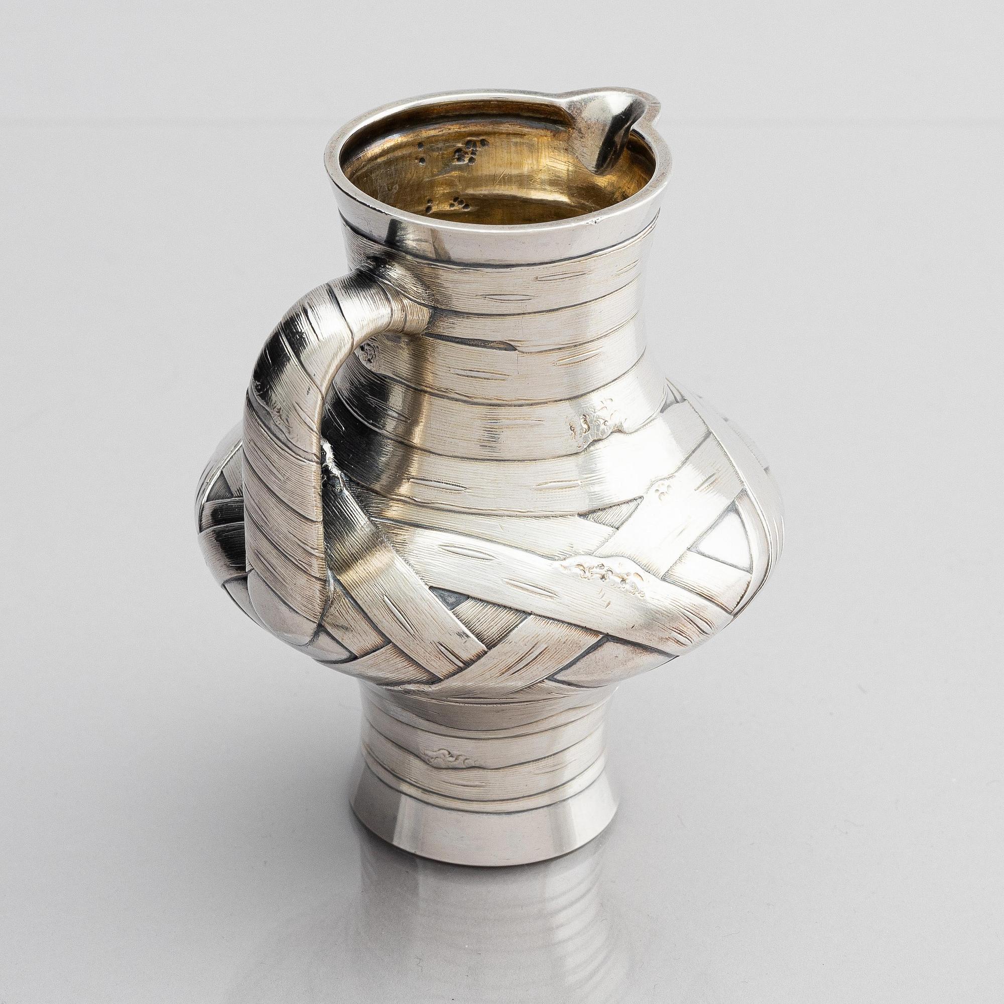 Sazikov, gräddkanna, förgyllt silver, Moskva 1881.