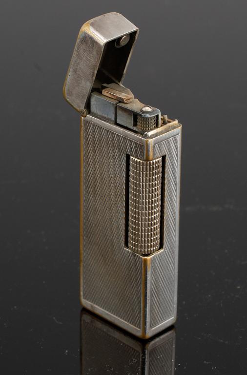 Two lighters from Dunhill and Consul, second half of the 20th century.