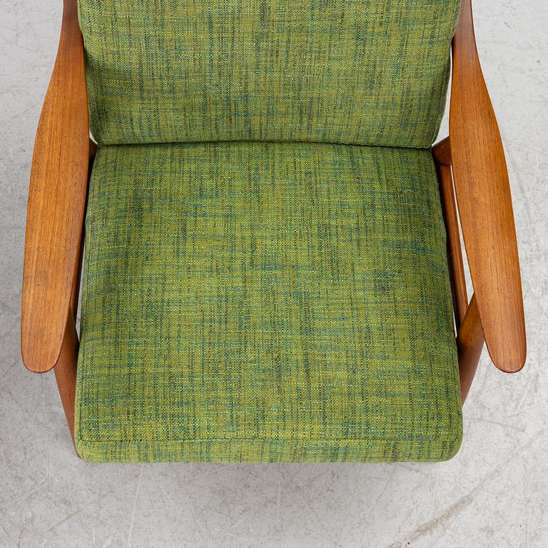 Hans J. Wegner, Armchairs, a pair, “GE 240”/“Cigarren”, Denmark, 1960s.