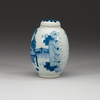 A blue and white tea caddy with cover, Qing dynasty, Kangxi (1662-1722).