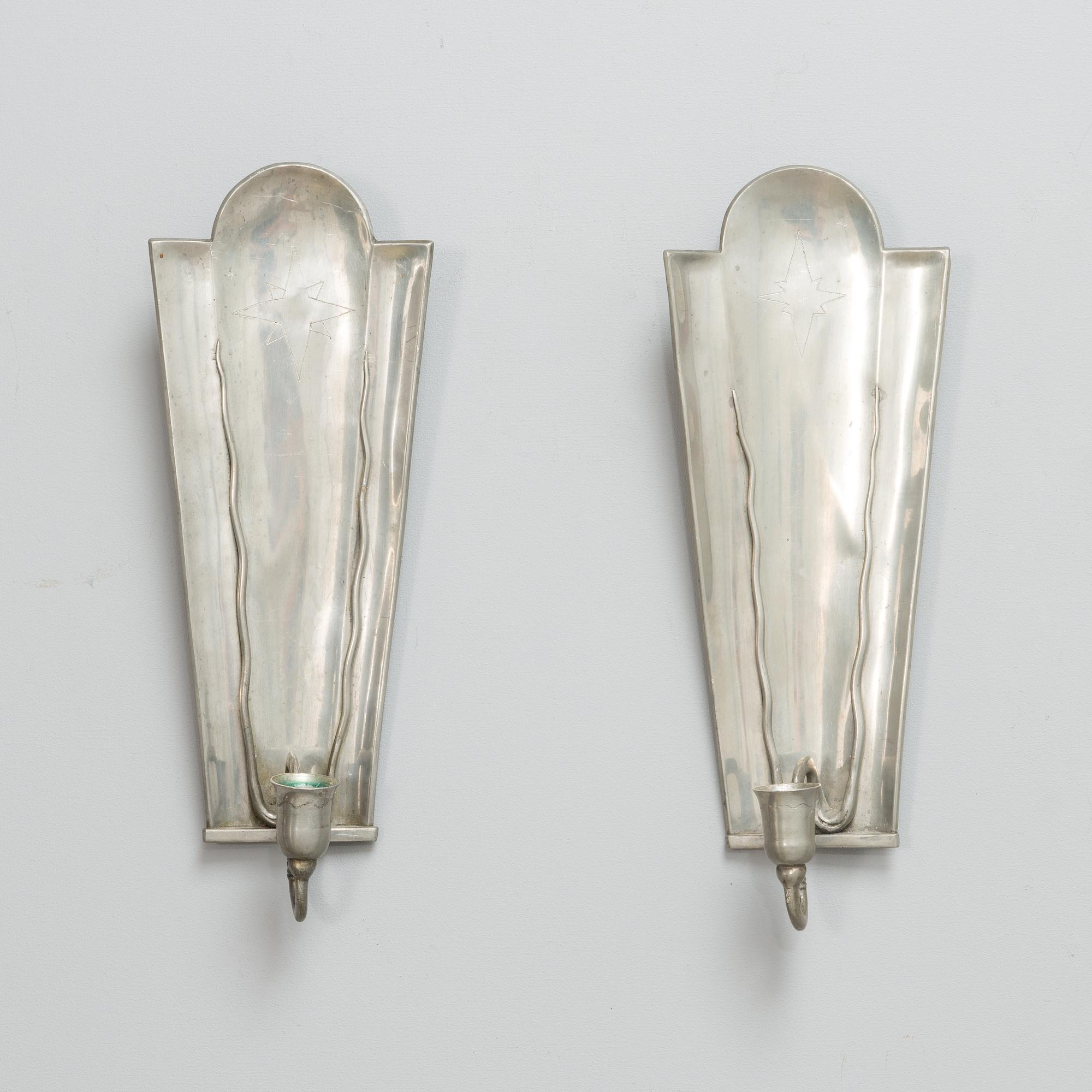 A pair of Finnish 1930s sconces for Taidetakomo Antti Hakkarainen.