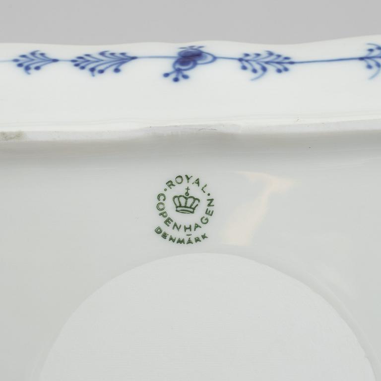 A 'Blue Fluted' / 'Musselmalet rifflet', porcelain dish, Royal Copenhagen, model 27, 1967.