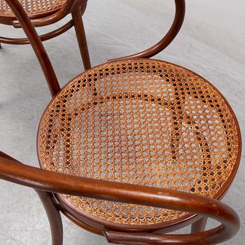 Thonet, 2 "Vienna" chairs, model 209, early 20th century.