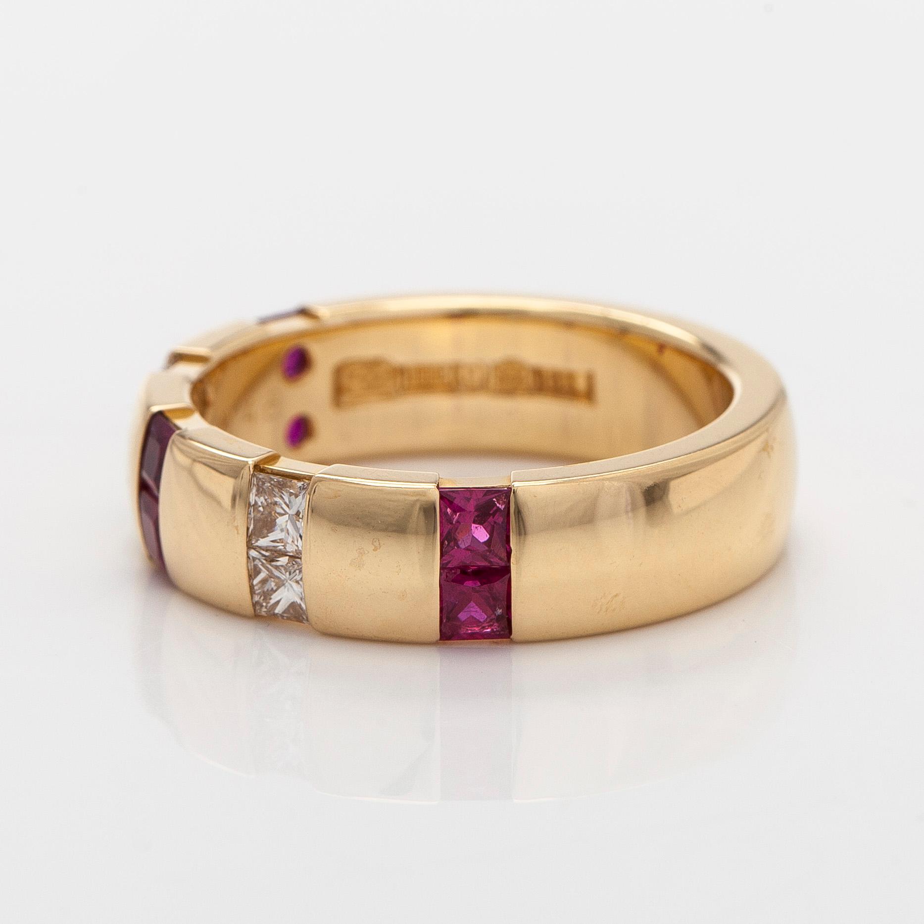 Engelbert, ring, gold with rubies and princess-cut diamonds.