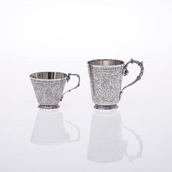 TWO CUPS, 950 silver, Jules Ladoucette & Pierre Gavard (1869 -1886), France. Weight 291 g.